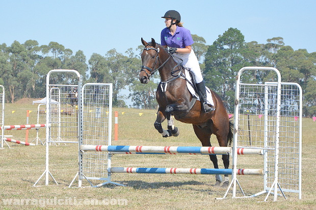 competition baw baw equestrian centre jumping first ever comp warragul baw baw citizen by william pj kulich